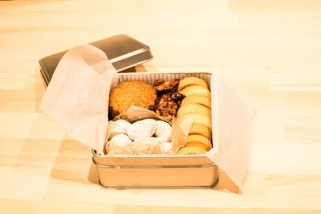 ベーシッククッキー缶